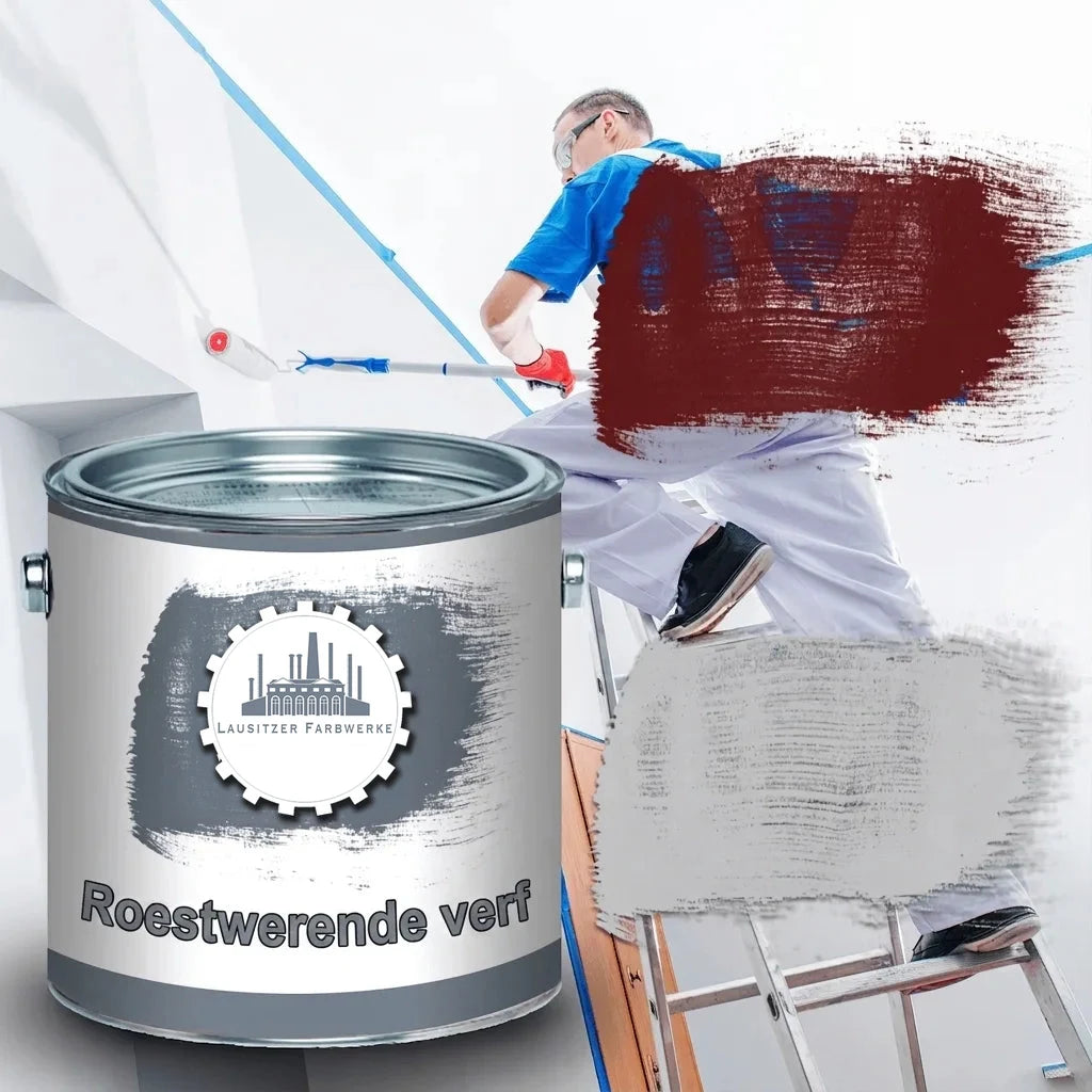Schilder schildert muur, blik Lausitzer Farbwerke roestwerende verf met fabriek logo en tekst ROSTSCHUTZFARBE.
