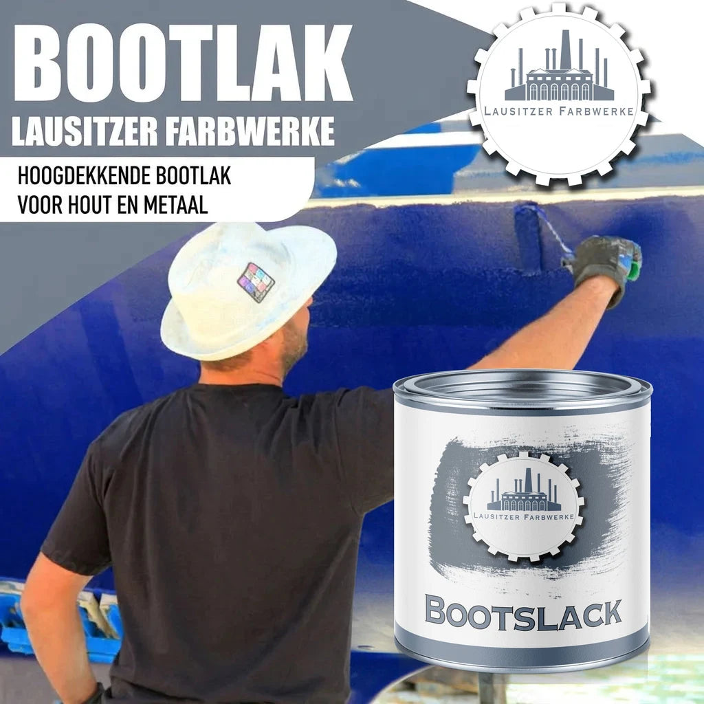 Man schildert boot met "BOOTSLACK" van Lausitzer Farbwerke. Hoogdekkende bootlak voor hout en metaal.